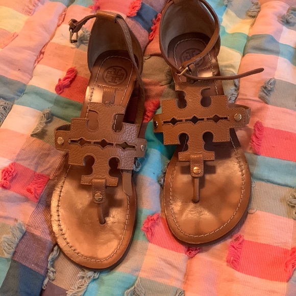 Tory Burch Shoes - TORY BURCH T SANDALS TAN SZ 9